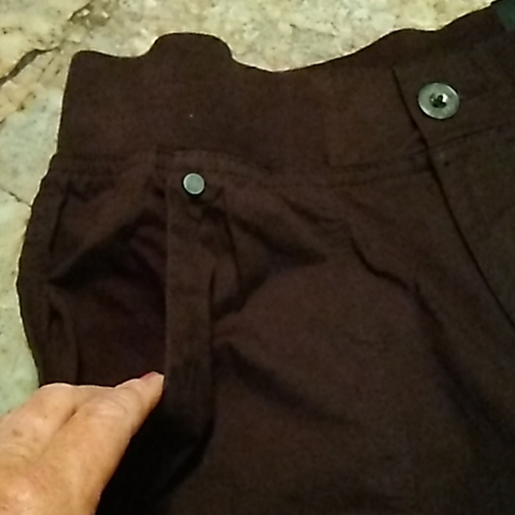 Size 8 NWT Johnathan Ross Intro dark brown capris - Picture 3 of 8